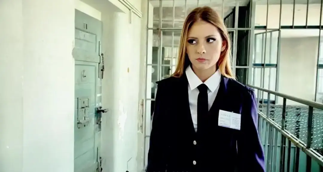 《高压监狱/女子监狱》