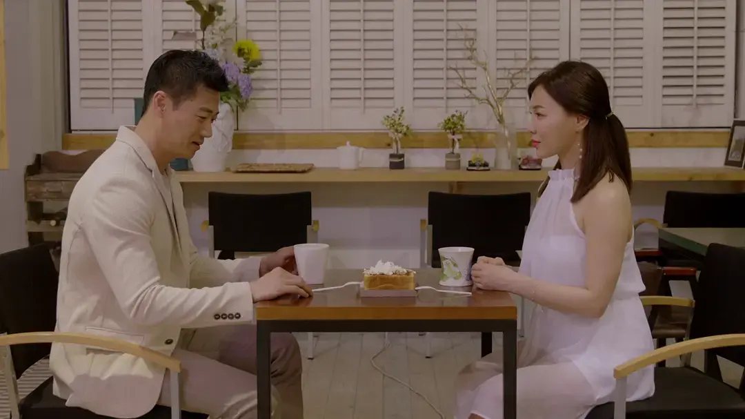 伦理片《邻居家妻子》高清完整版在线观看