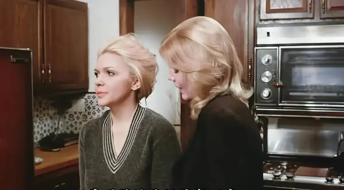 尘封经典再现-《一个年轻家庭主妇的自白1974》-全集无删减-网盘独家免费观看