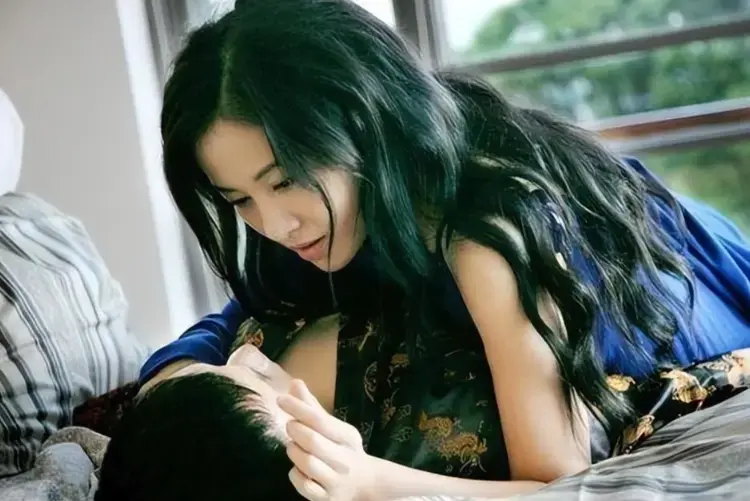 金牌影视力荐！韩国电影《嫂嫂情事》未删减高清免费看 - 韩国电影《嫂嫂情事》全片无广告在线畅览 - VS影视网