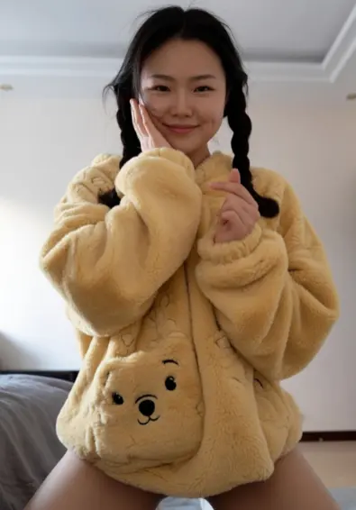 《建始实验小学》夸克网盘高清资源持续有效：黄睡衣少女绝版影像，免费分享《建始实验小学》未剪辑纯净版